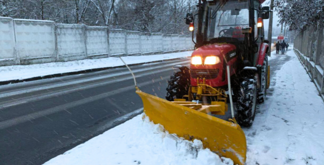 За день інспектори благоустрою внесли близько 630 приписів щодо несвоєчасного прибирання снігу